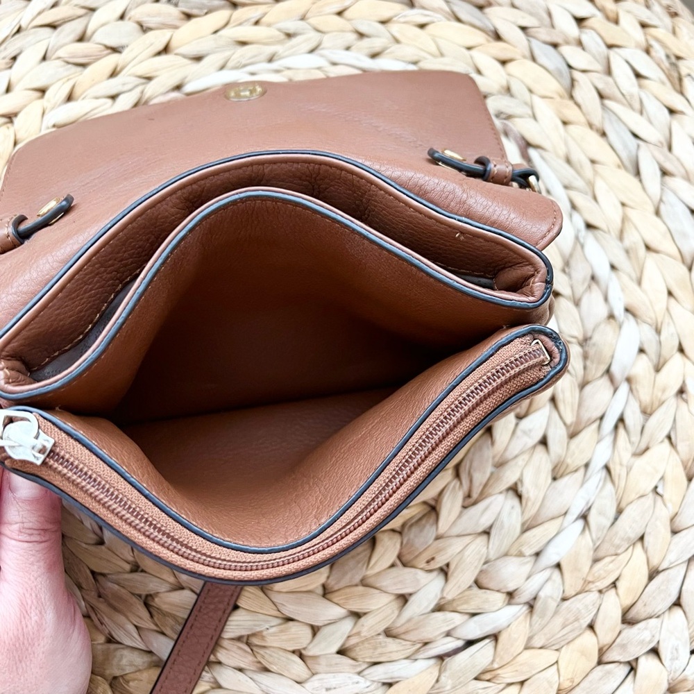 Michael Kors genuine cognac brown leather crossbody bag - Picture 8 of 10